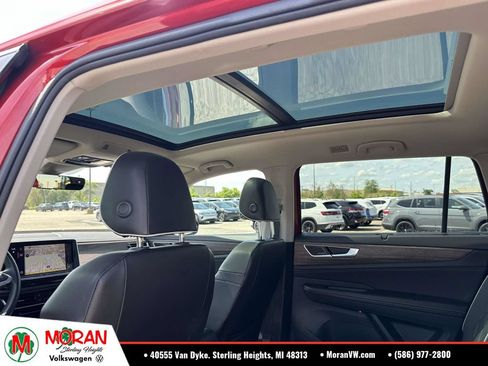 Used 2024 Volkswagen Atlas SEL Premium R-Line AWD/4WD image 17
