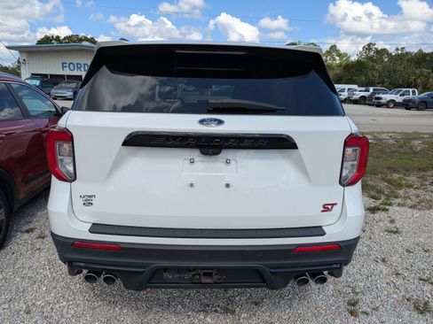 Used 2022 Ford Explorer ST w/ Equipment Group 401A AWD/4WD image 5
