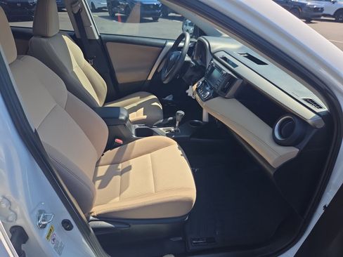 Used 2015 Toyota RAV4 XLE image 32