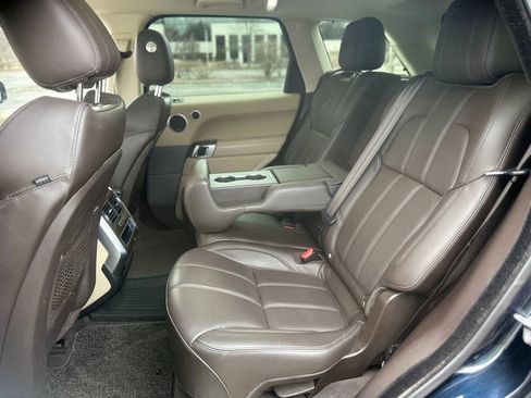 Used 2016 Land Rover Range Rover Sport HSE image 21
