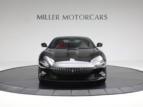 Certified 2022 Ferrari Roma RWD image 12