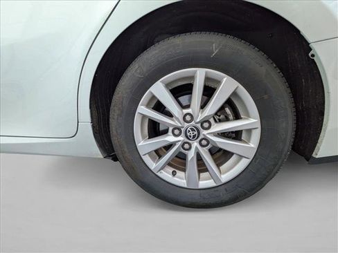 Used 2025 Toyota Camry LE FWD image 13