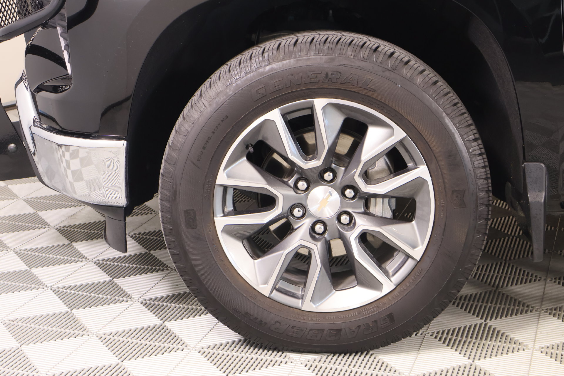 Used 2025 Chevrolet Silverado 1500 LT w/ All Star Edition Plus AWD/4WD image 18
