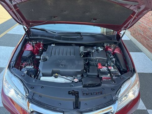 Used 2017 Toyota Camry XLE FWD image 34
