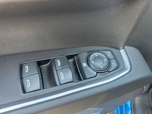 Used 2022 Chevrolet Silverado 1500 LT AWD/4WD image 17