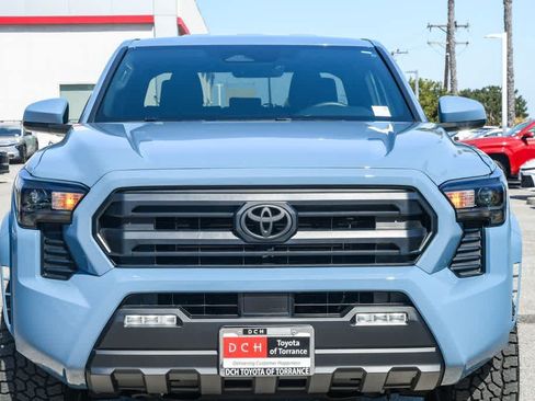 Used 2026 Toyota Tacoma SR5 AWD/4WD image 5