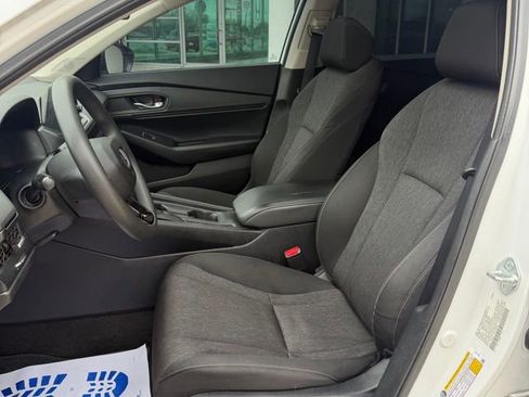 Used 2023 Honda Accord EX image 10