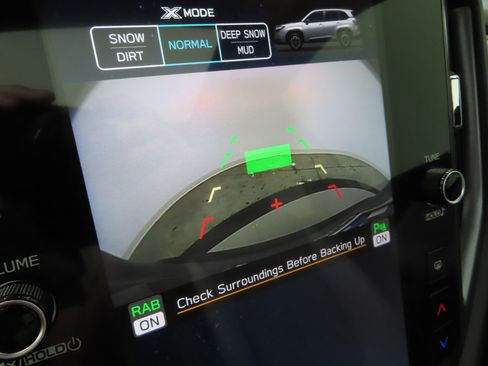 Used 2025 Subaru Forester Limited image 20