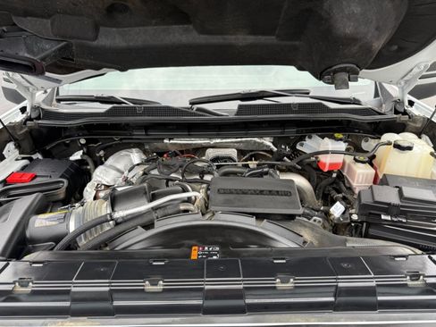 Used 2024 Chevrolet Silverado 2500 LT AWD/4WD image 37