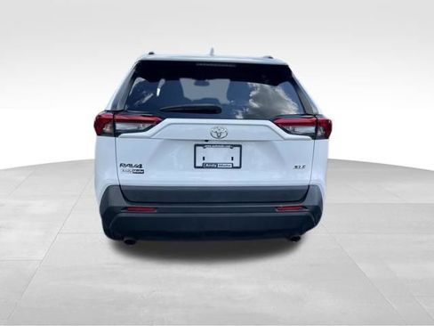 Used 2021 Toyota RAV4 XLE FWD image 6