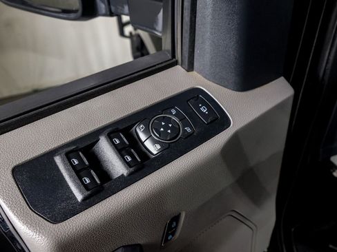 Used 2019 Ford F250 XLT w/ XLT Premium Package image 34