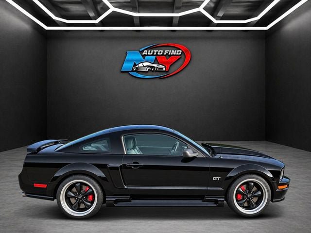 Used 2005 Ford Mustang GT RWD image 13