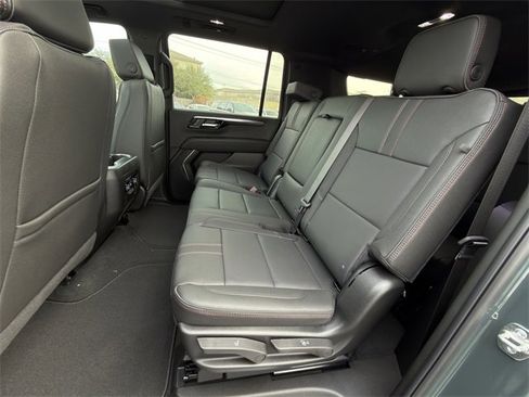 New 2026 Chevrolet Suburban RST w/ Sun And Tow Package image 19