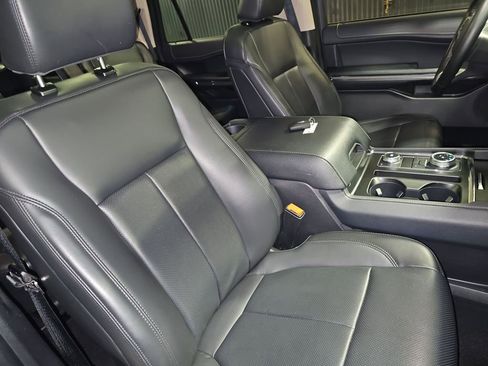 Used 2024 Ford Expedition Max XLT image 20