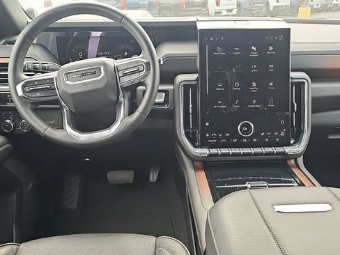Certified 2025 GMC Yukon Denali image 13