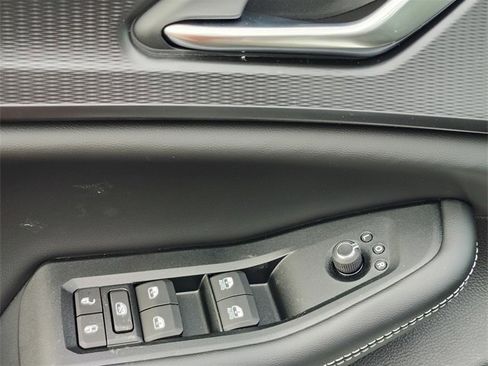 New 2025 Jeep Grand Cherokee L Altitude image 13