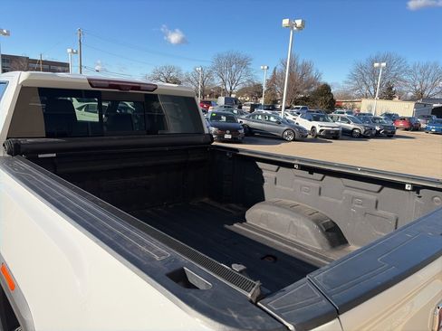 Used 2021 GMC Sierra 2500 AT4 w/ AT4 Preferred Package image 13