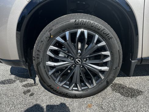 New 2026 Nissan Rogue Platinum AWD/4WD image 11