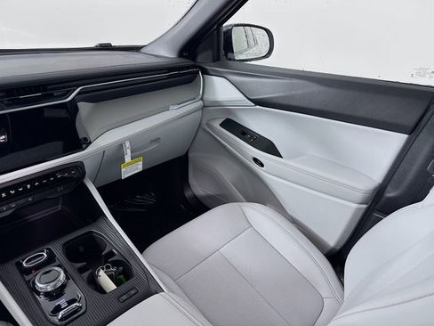 New 2026 Jeep Cherokee Limited image 23