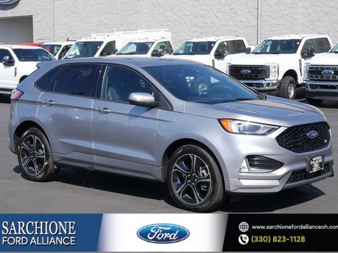 Used 2022 Ford Edge ST image 1