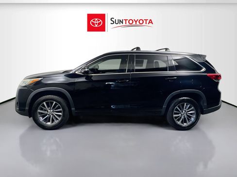 Used 2018 Toyota Highlander XLE FWD image 7