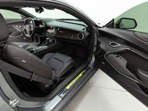 Used 2021 Chevrolet Camaro SS image 40