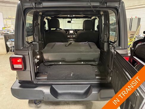 Certified 2020 Jeep Wrangler Sport AWD/4WD image 24