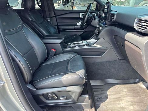Used 2020 Ford Explorer ST w/ Premium Technology Package image 17