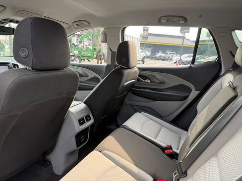 Used 2024 GMC Terrain SLE image 15