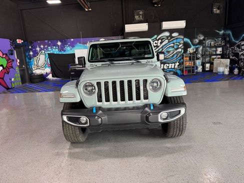 Used 2023 Jeep Wrangler Unlimited Sahara w/ Cold Weather Group AWD/4WD image 8
