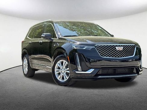 Used 2024 Cadillac XT6 Luxury w/ LPO, Floor Liner Package AWD/4WD image 2