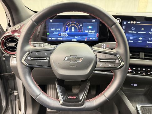 Used 2025 Chevrolet Equinox RS w/ Safety and Technology Package image 28