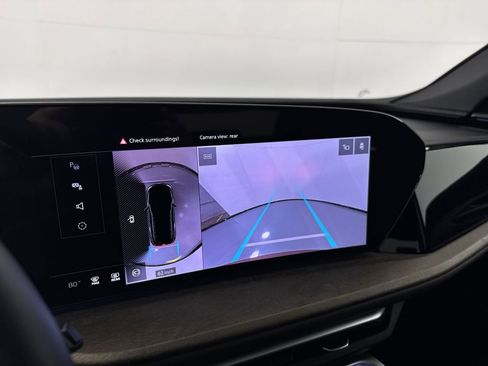 Used 2025 Audi Q5 Premium Plus w/ Premium Plus image 12