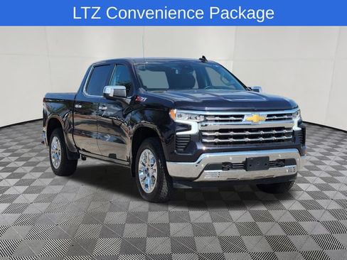Used 2024 Chevrolet Silverado 1500 LTZ w/ Z71 Off-Road Package AWD/4WD image 2