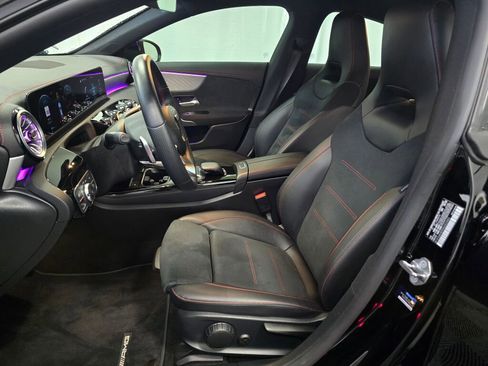 Used 2022 Mercedes-Benz CLA 250 4MATIC image 11
