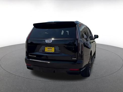 Used 2023 Cadillac Escalade ESV Sport AWD/4WD image 13