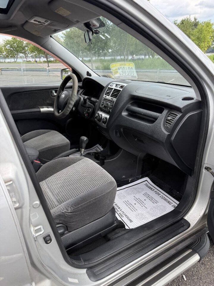 Used 2008 Kia Sportage EX AWD/4WD image 16