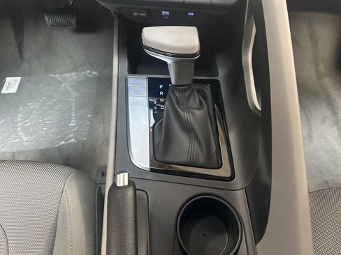 New 2026 Hyundai Elantra SE image 21