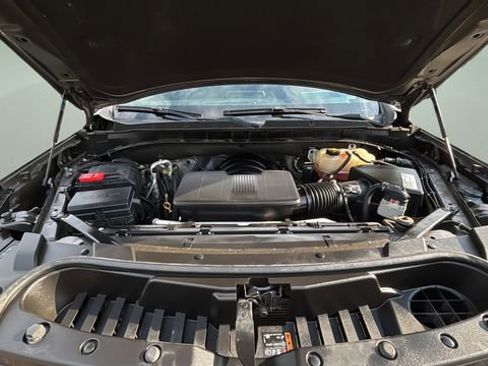 Used 2021 Chevrolet Tahoe Premier w/ Premium Package image 32