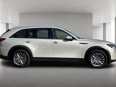 Certified 2025 MAZDA CX-90 3.3 Turbo w/ Preferred Package image 3