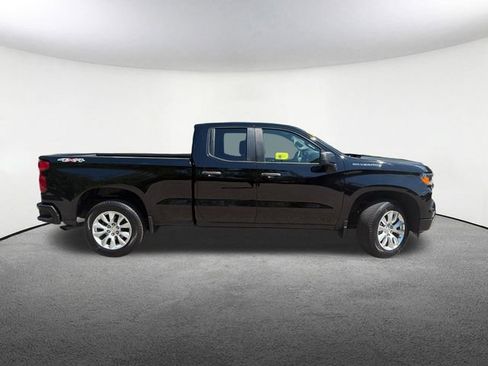 Used 2023 Chevrolet Silverado 1500 Custom AWD/4WD image 13
