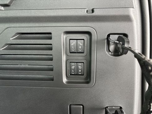 New 2026 Chevrolet Traverse High Country image 18