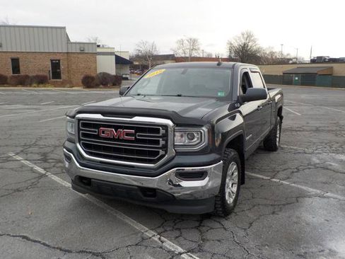 Used 2018 GMC Sierra 1500 SLE image 7