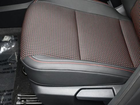 New 2026 Nissan Kicks SR w/ Cold Weather Package image 15