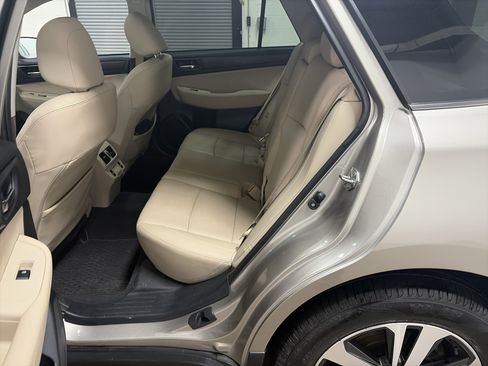 Used 2019 Subaru Outback 2.5i Limited w/ Popular Package #2 AWD/4WD image 28