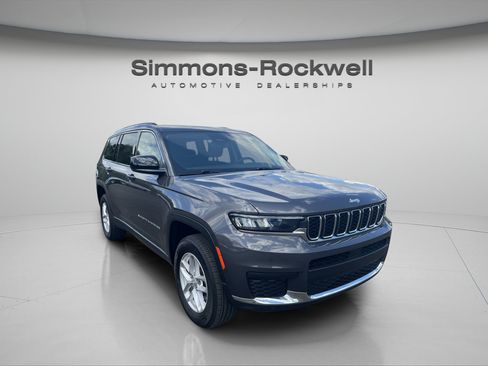 Used 2023 Jeep Grand Cherokee L Laredo AWD/4WD image 7