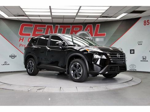 New 2026 Nissan Rogue SV FWD image 1