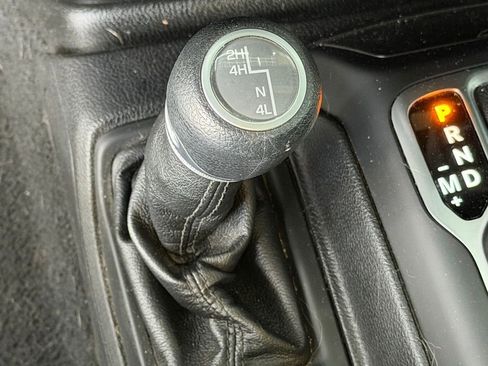 Used 2020 Jeep Gladiator Sport w/ Quick Order Package 24S image 24