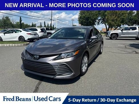 Used 2023 Toyota Camry LE w/ Convenience Package FWD image 8