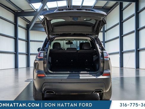 Used 2022 Jeep Cherokee Latitude Lux AWD/4WD image 25